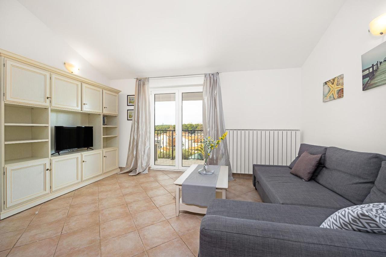 Paliska Apartment *
